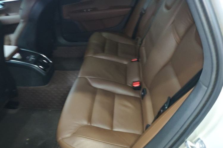 Used Volvo S90 2018 T4 Zhiyuan Edition
