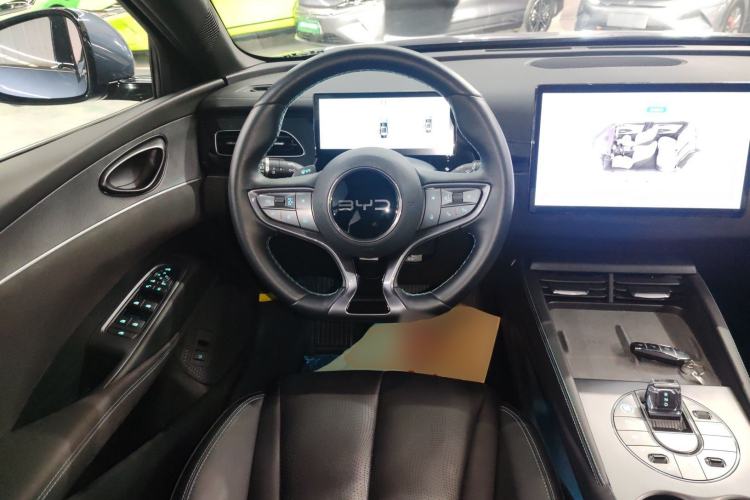 Used BYD Seal 06 New Energy 2025 DM-i Smart Drive 120KM Deluxe Model
