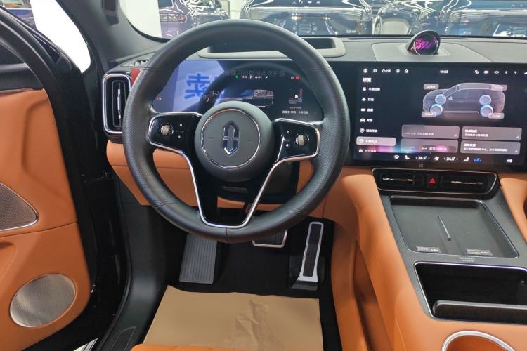 Used Hima AITO M8 2025 Extended-Range Max+ Version 53.4 kWh 6-Seater Edition