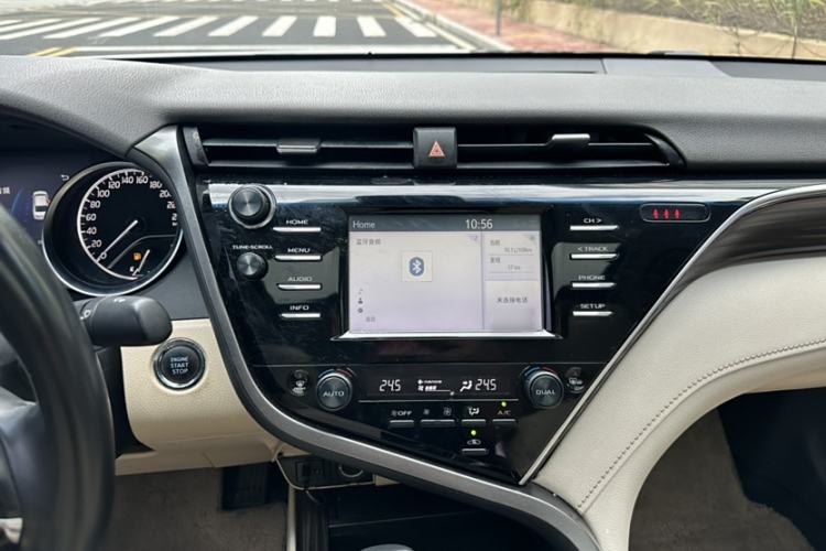 Used Toyota Camry 2018 2.0G Luxury Edition
