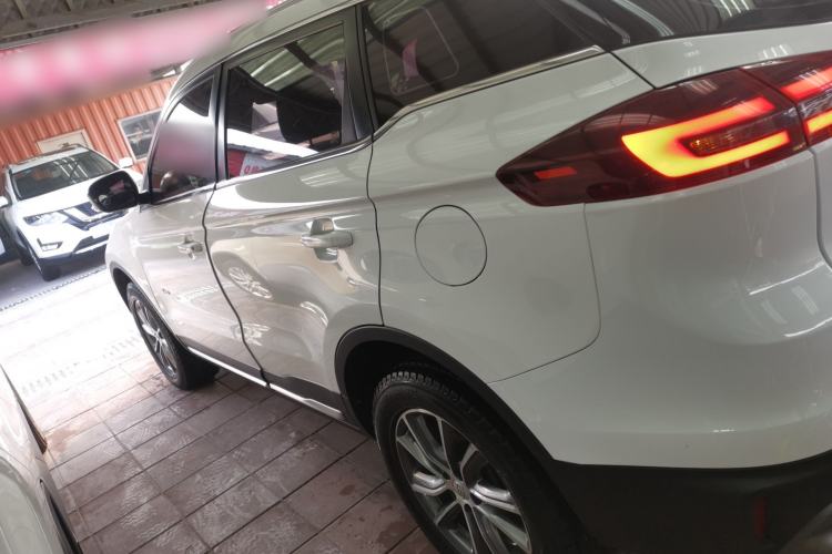 Used Geely Auto Emgrand X7 Sport 2018 1.8TD Automatic Two-Wheel Drive Zhiya Model
