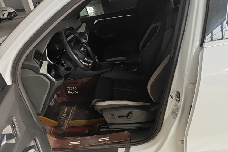 Used Audi Q3 2024 35 TFSI Fashion Dynamic Edition