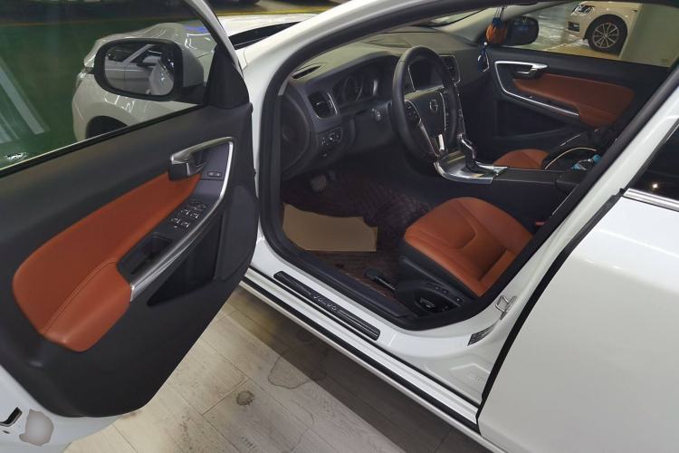 Used Volvo S60 2019 S60L Facelift T5 Intelligent Advanced Edition