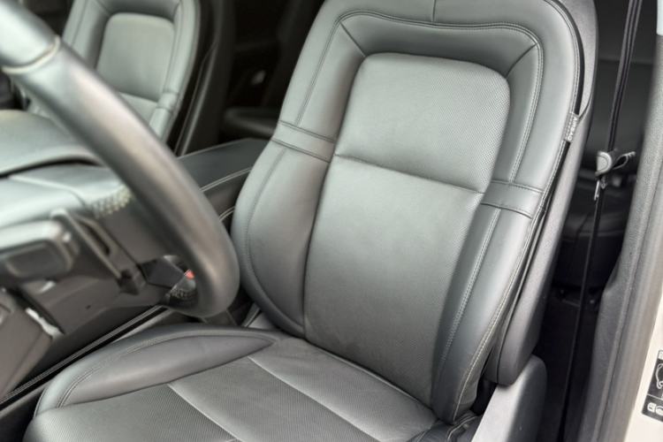 Used Lincoln Corsair 2021 2.0T Two-Wheel-Drive Luxury Edition
