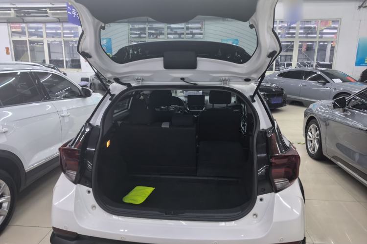 Used Toyota YARiS L 2022 1.5L CVT Leading PLUS Edition
