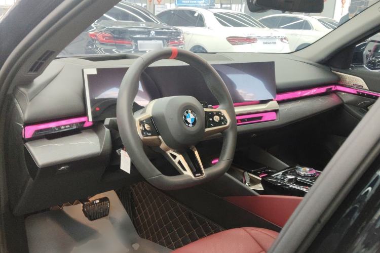 Used BMW 5 Series 2024 530Li Luxury Edition M Sport Package