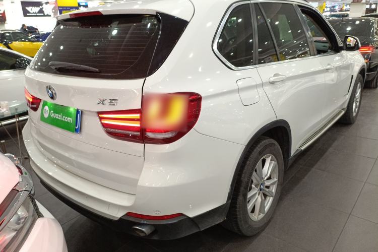 Used BMW X5 2015 xDrive28i
