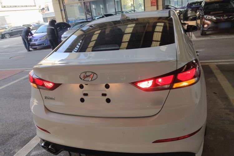 Used Hyundai Elantra 2016 1.6L Automatic ZhiXuan – Elite Version
