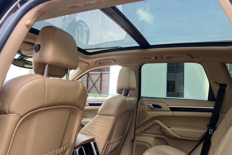 Used Porsche Cayenne 2016 Cayenne Platinum Edition 3.0T
