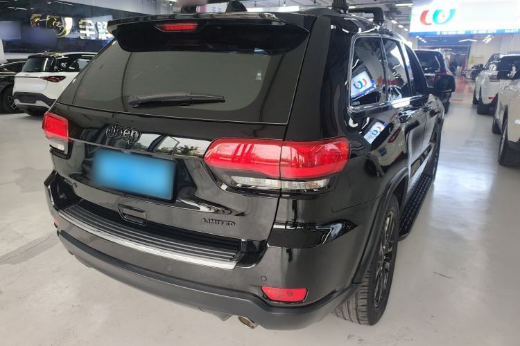 Used  Grand Cherokee 2017 3.6L Elite Navigation Edition
