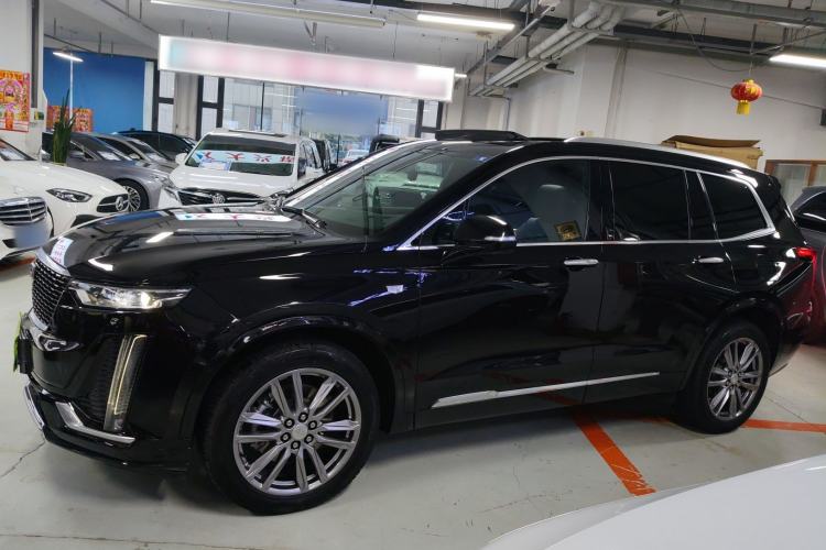 Used Cadillac XT6 2022 2.0T Six-Seater Four-Wheel Drive Luxury Version
