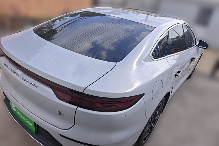 Used BYD Han 2024 EV Glory Edition 605KM Front-Wheel-Drive Premium Model
