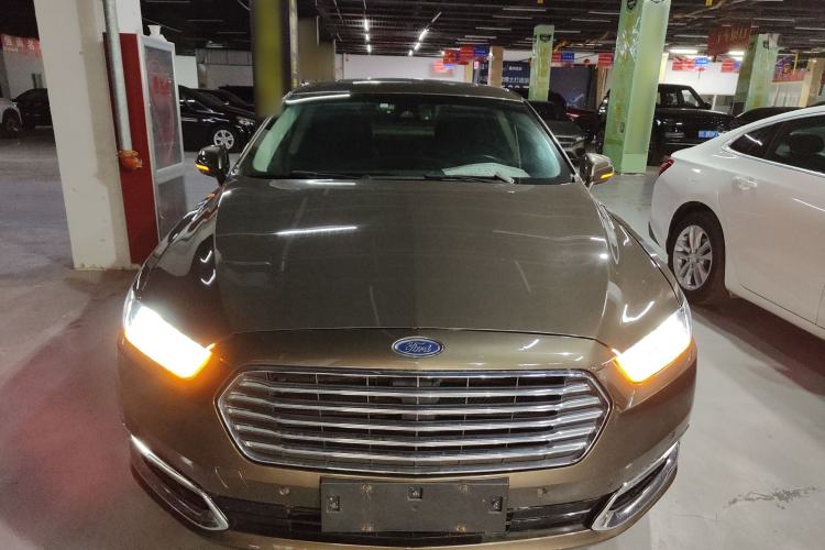 Used Ford Taurus 2017 EcoBoost 245 Luxury Model
