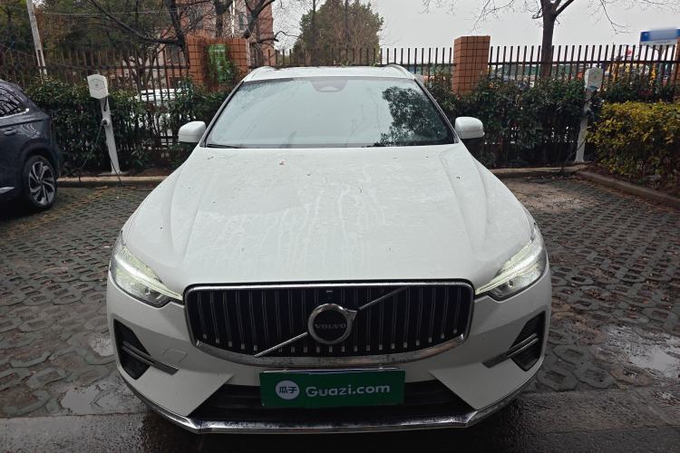 Used Volvo XC60 2023 B5 4x4 Smart Luxury Edition