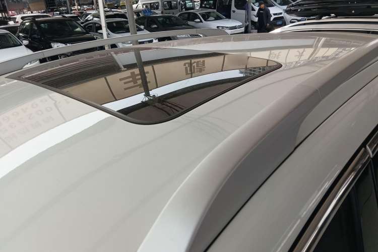 Used Peugeot 3008 2015 1.6THP Automatic Classic Edition
