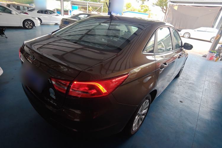 Used Ford Escort 2017 Happiness Edition 1.5L Automatic Fashion Version
