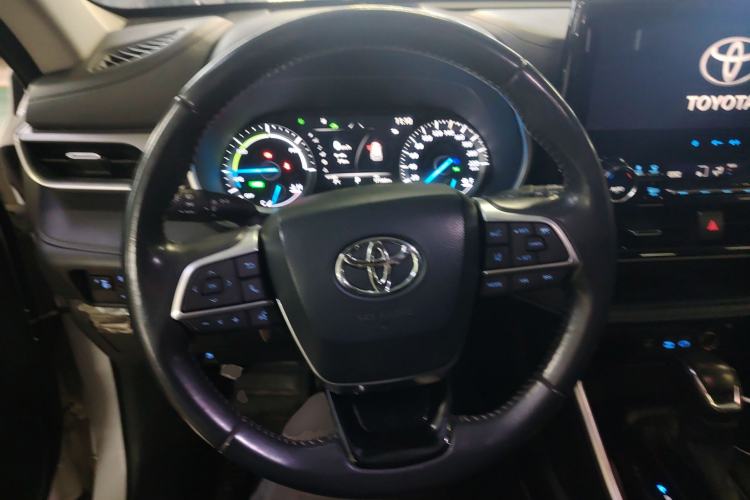 Used Toyota Highlander 2022 Dual-Engine 2.5L Four-Wheel Drive Prestige Version 7 Seats