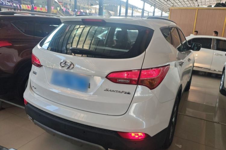 Used Hyundai Santa Fe 2015 2.0T Automatic Two-Wheel Drive Smart Version 5 Seats
