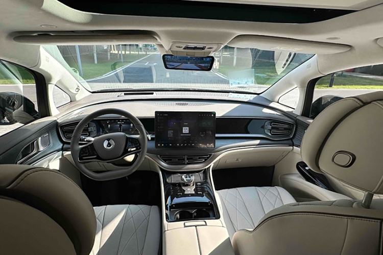 Used Denza D9 2022 DM-i 970 Four-Wheel Drive Flagship Model
