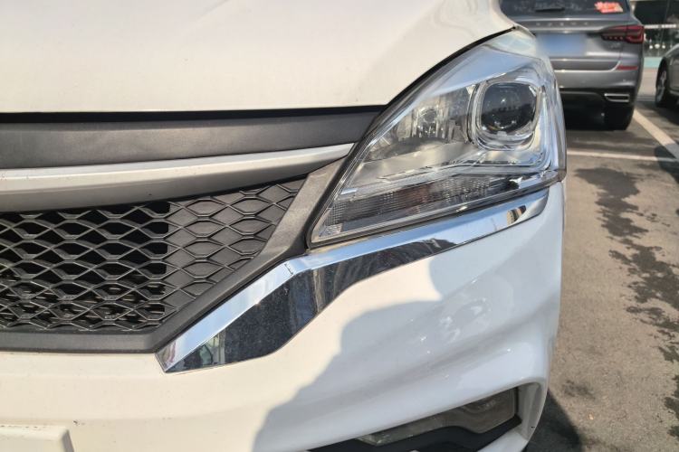 Used HYOSOW H3 2015 1.5L Manual Comfort Model