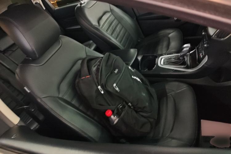 Used Ford Edge 2016 EcoBoost 245 Two-Wheel-Drive Titanium 7-Seater
