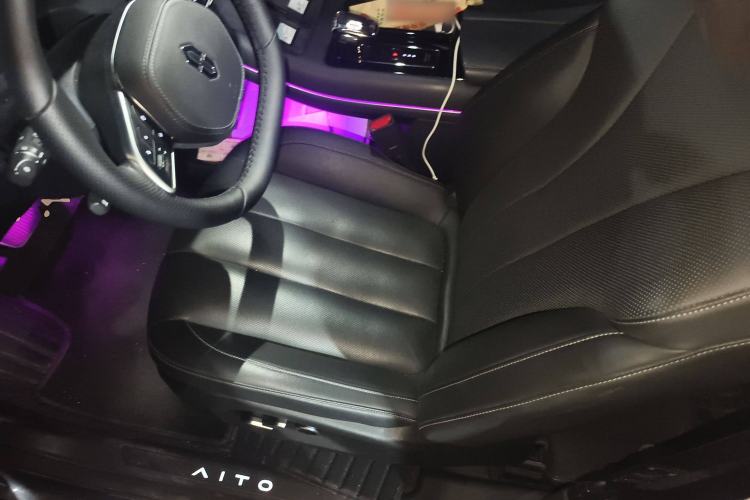 Used Hima AITO M7 2022 1.5T Four-Wheel Drive Luxury Edition
