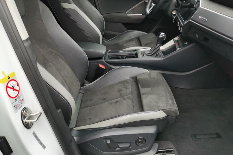 Used Audi Q3 2022 35 TFSI Progressive Dynamic Edition
