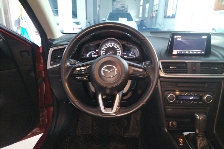 Used Mazda Mazda 3 Axela 2017 Hatchback 2.0L Automatic Luxury Model Emission Standard China V
