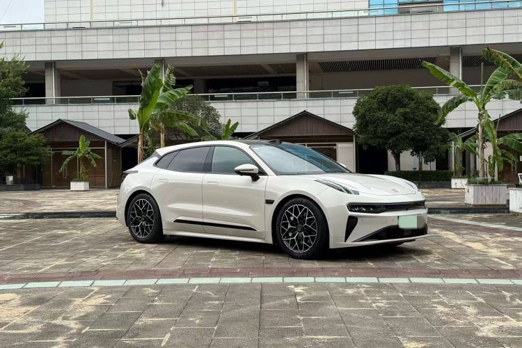 Used Zeekr 001 2025 YOU Edition 100 kWh All-Wheel Drive
