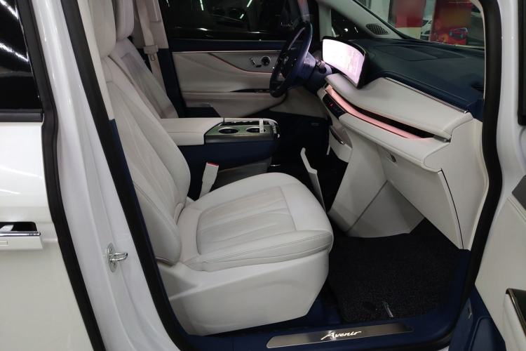 Used Buick GL8 New Energy 2024 Lu Zun Luxury Edition 6-Seater
