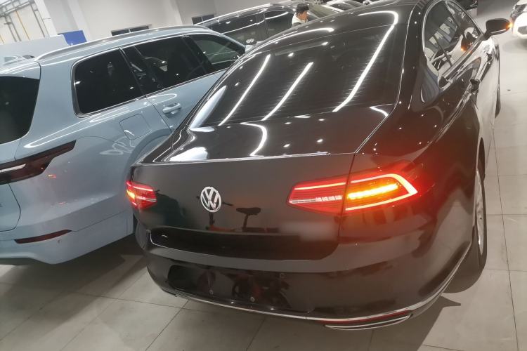 Used Volkswagen Magotan 2018 Facelift 330TSI DSG Luxury Model
