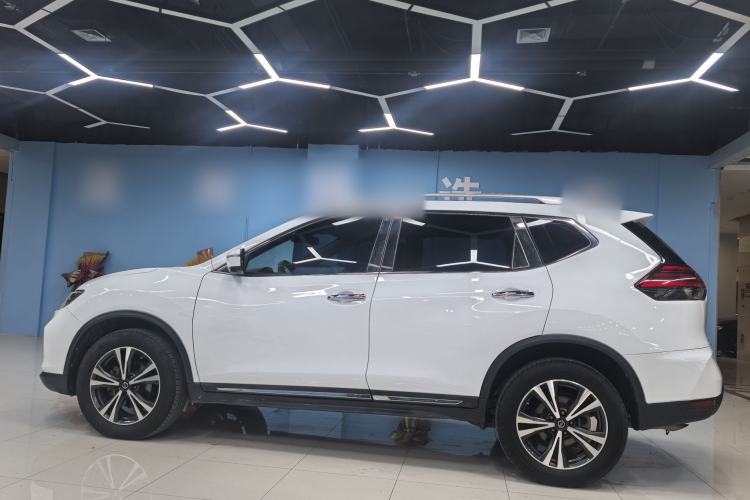 Used Nissan X-Trail 2017 2.5L CVT Luxury Edition 4WD
