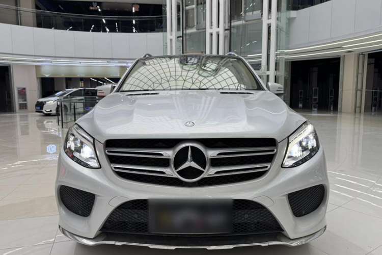 Used Mercedes-Benz GLE 2017 GLE 320 4MATIC Luxury Model
