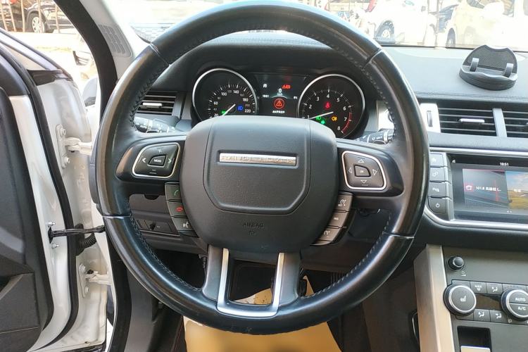 Used Land Rover Range Rover Evoque 2018 200PS PURE New Fashion Edition
