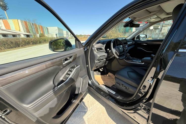 Used Toyota Highlander 2024 2.5L Smart Electric Hybrid Dual-Engine Four-Wheel Drive Prestige Version – 7 Seats
