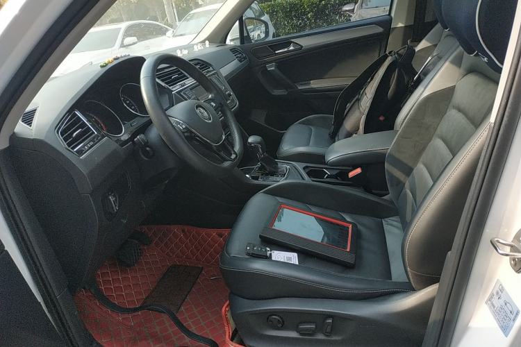 Used Volkswagen Tiguan L 2017 380TSI Automatic All-Wheel-Drive Luxury Edition