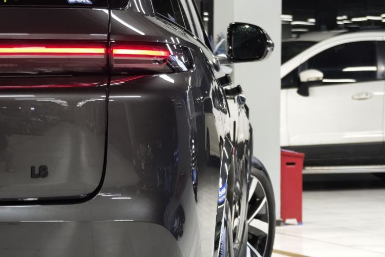 Used Li Auto L8 2023 Air model
