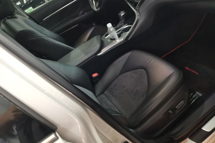 Used Toyota Camry 2021 2.0S FENGSHANG Edition
