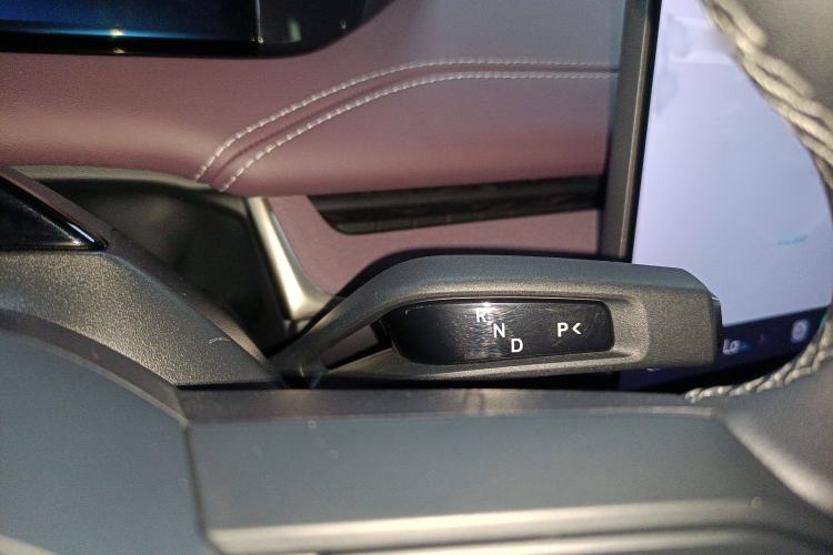 Used  SU7 2024 Rear-Drive Ultra-Long Range Advanced Pro-Level Intelligent Driving Version
