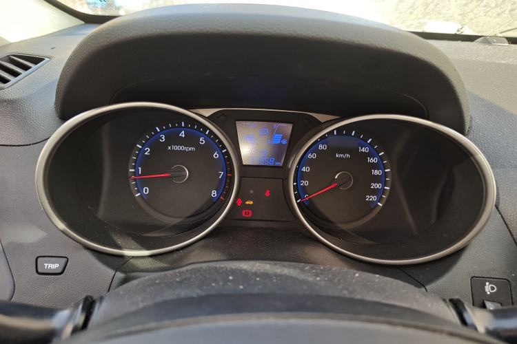 Used Hyundai ix35 2013 2.0L Automatic Two-Wheel Drive Smart GLS China V Standard
