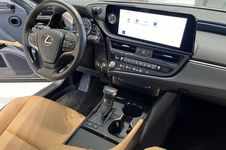 Used Lexus ES 2023 200 Excellence Edition