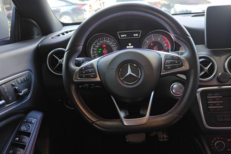 Used Mercedes-Benz CLA 2015 CLA 220 4MATIC