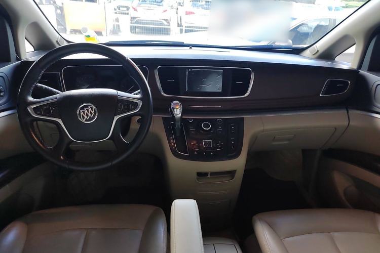 Used Buick GL8 2018 28T Luxury Model China VI Standard
