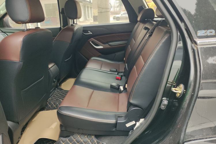 Used JMC Yusheng S350 2016 2.0T Automatic 2WD Gasoline Luxury Version with Sunroof 7 Seats
