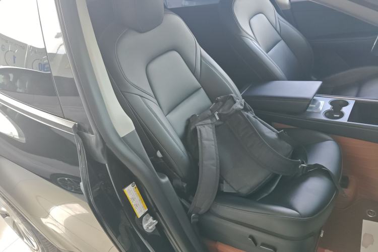 Used Tesla Model Y 2022 Rear-Wheel-Drive Version