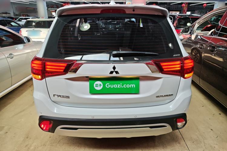 Used Mitsubishi Outlander 2020 2.4L 4x4 Zhi Xiang Edition 5 Seats