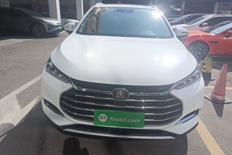 Used BYD Tang 2018 2.0T Automatic SmartConnect Luxury Version 7 Seats China V Standard
