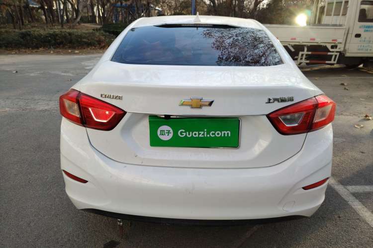 Used Chevrolet Cruze 2017 1.5L Automatic Pioneer Sunroof Edition