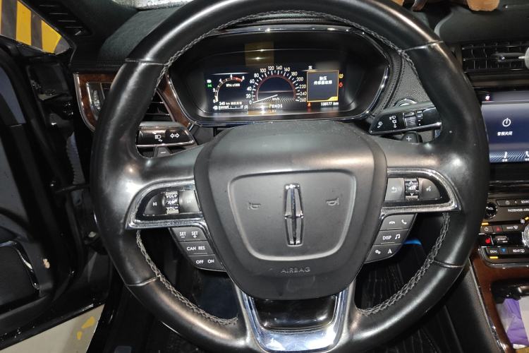 Used Lincoln Continental 2019 2.0T Two-Wheel Drive Luxury Edition China VI Standard