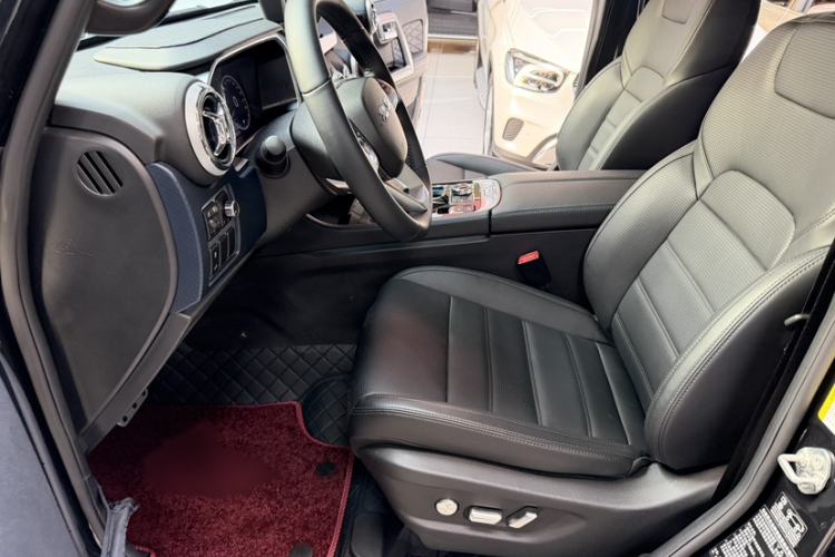 Used  BJ40 2024 2.0T Urban Hunter Honor Edition
